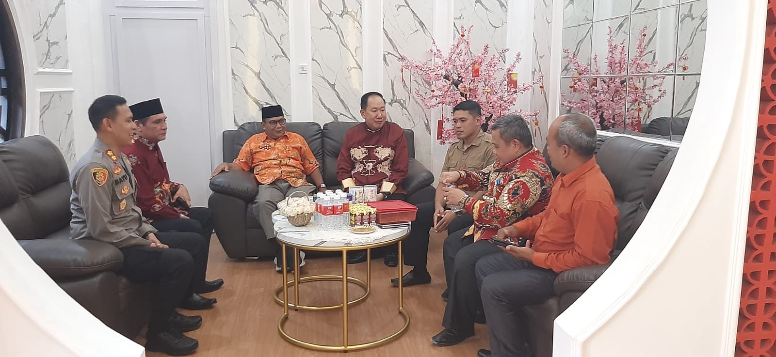 Pj Bupati Bersama Unsur Forkopimda Kobar Safari Tahun Baru Imlek