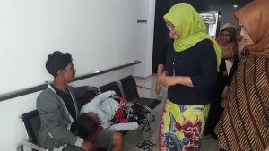 BPJamsostek Kunjungi Pasien RSUD Doris Sylvanus di Hari Ibu