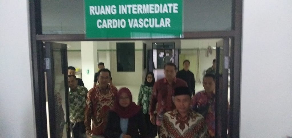 Adian Napitulu Diduga Kena Serangan Jantung