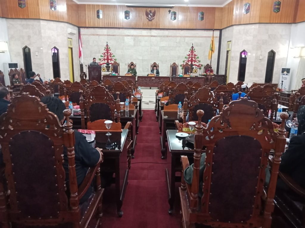 rapat paripurna kinerja dewan