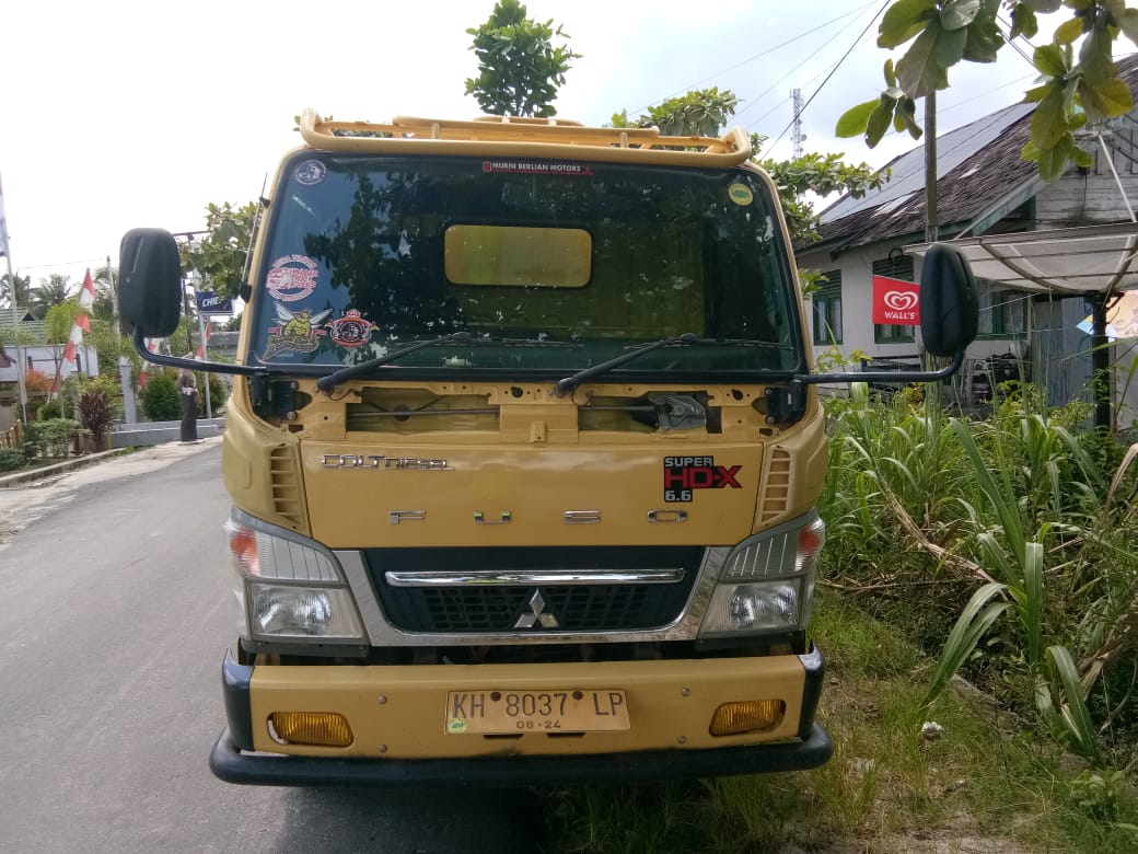 truk tangki kecelakaan