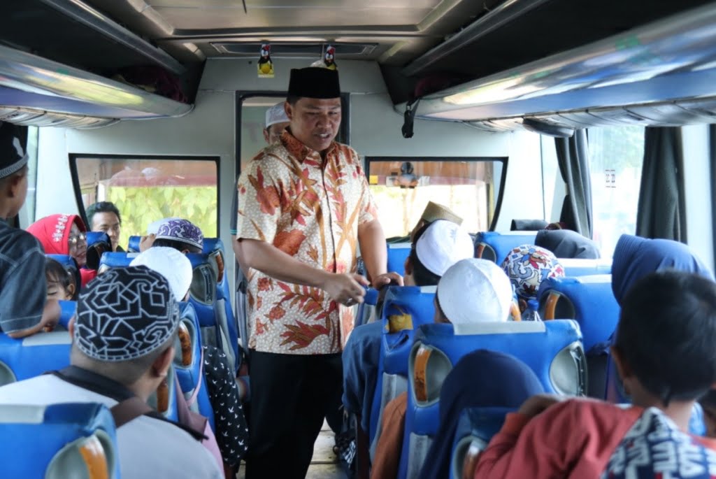 rombongan haul guru sekumpul dari lamandau