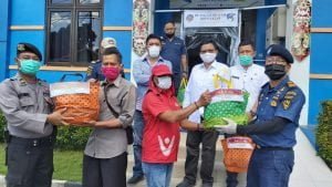 KSOP Kumai Bantu Paket Sembako untuk Wartawan