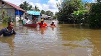 Korban Banjir Butuh Air Bersih, Aktivitas Desa Rungun dan Kondang Lumpuh Total