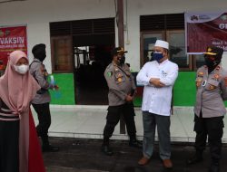 Targetkan 200 Dosis, Wakapolda Kalteng Tinjau Vaksinasi di Pondok Pesantren Hidayatul Insan