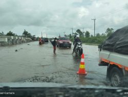 Jalan Trans Kalimantan Terendam 1 Kilometer