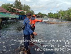 Banjir Tumbang Nusa Meninggi