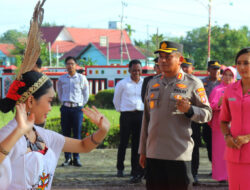 Kedatangan Kapolres Mura Yang Baru Disambut Dengan Potong Pantan