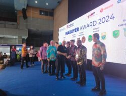 Pemkab Pulpis Terima Award dari Menteri Koperasi dan UKM