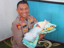 BAYI LAHIR 1 JULI 2024 DI HUT BHAYANGKARA-Kapolres Kobar Beri Nama Prawira Bhayangkara