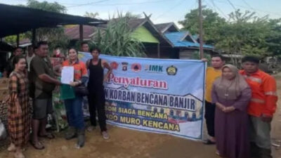 PT Indo Muro Kencana Turun ke Lokasi Banjir Bantu Warga Terdampak