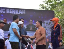 Gubernur Sugianto Sabran Lepas Peserta Fun Walk Kalteng Berkah HUT Ke-63 PT Bank Kalteng