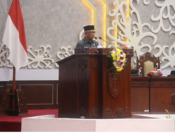 Katma Sampaikan Pidato Gubernur Kalteng terkait RAPBD 2025