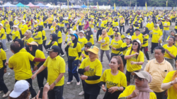 HUT Ke-60 Partai Golkar, Ribuan Masyarakat Senam Serentak