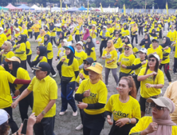 HUT Ke-60 Partai Golkar, Ribuan Masyarakat Senam Serentak