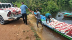 PT BGA Salurkan Bantuan Untuk Warga Terdampak Banjir di Kotawaringin Lama 