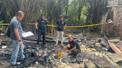 Diduga Akibat Lampu, Rumah Kayu Terbakar di Desa Haringen